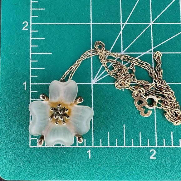 Vintage Whiting & Davis Necklace 21” Flower Lucite Pendant Gold Plated - Picture 8 of 8